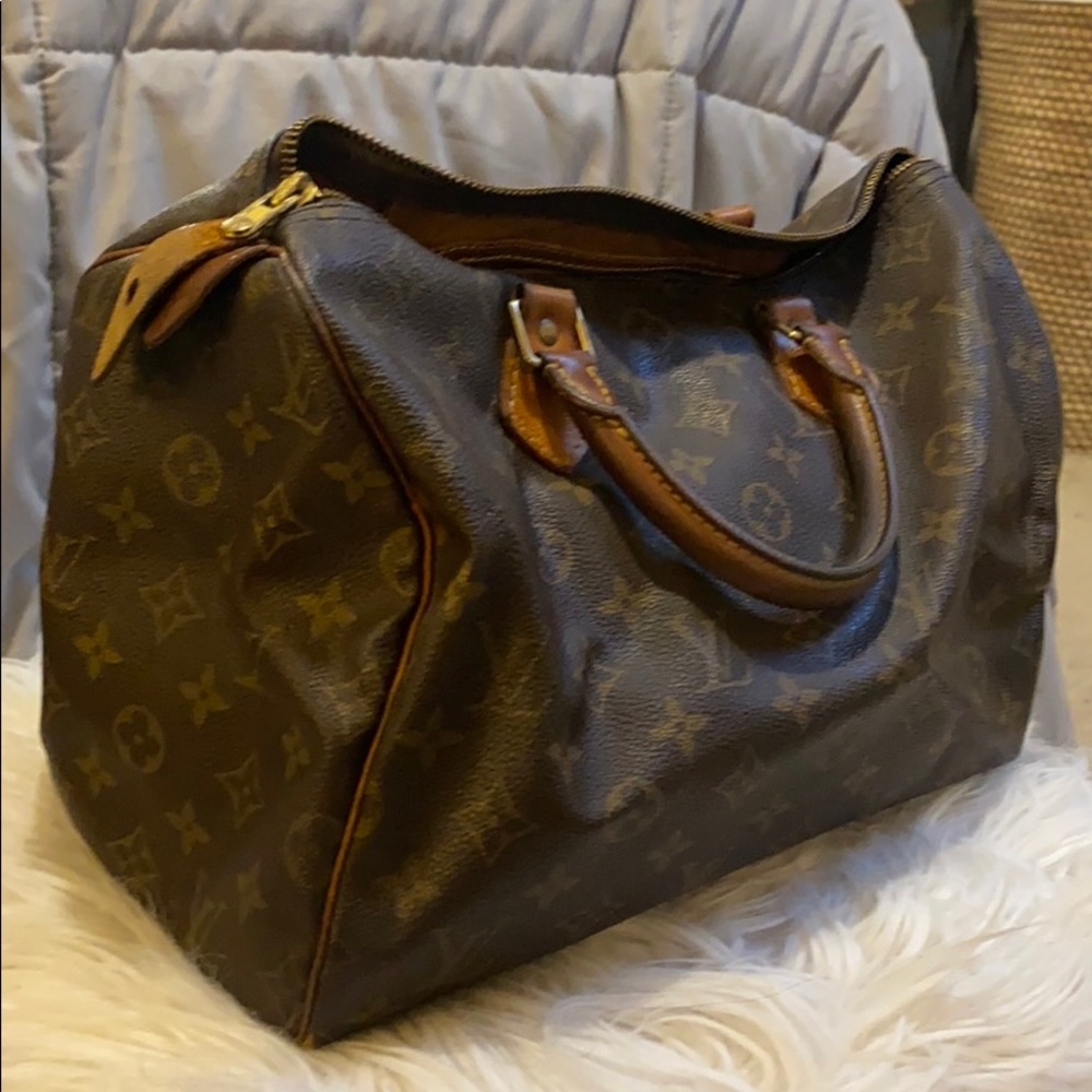 •SOLD• Louis Vuitton Vintage Monogram Speedy 30